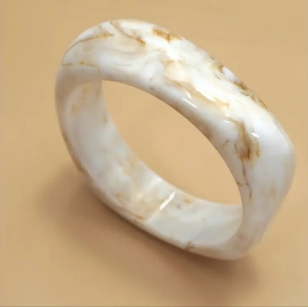 Luxury Irregular Square Shape Cuff Bangle